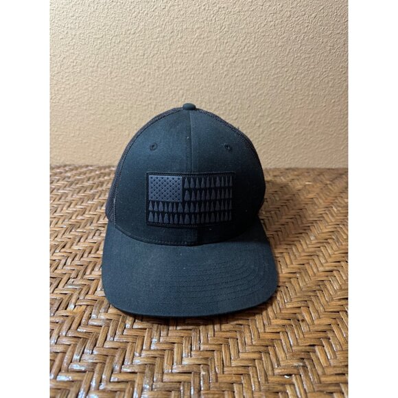 Columbia Black Mesh Trucker Hat With Tree Flag Patch - Picture 1 of 7